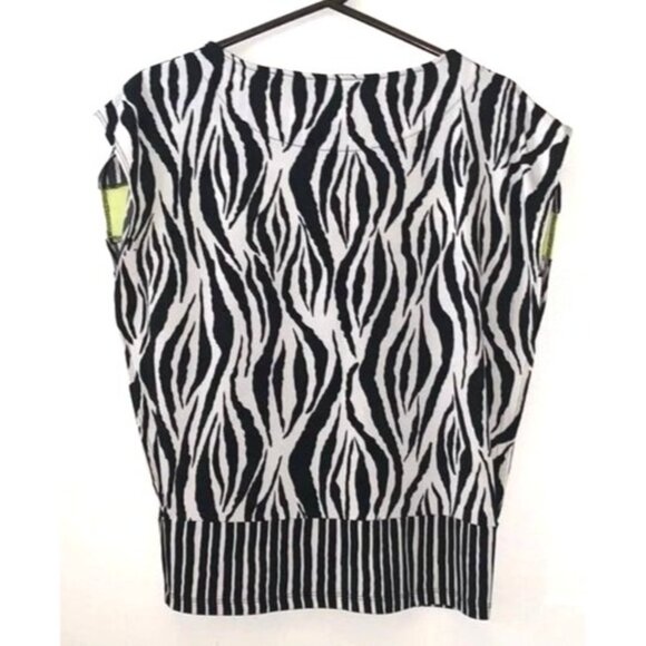 Chicos Zebra Print Black/White Stripe Top W/ Neon Yellow Accent Size 0 Polyester - Picture 4 of 10